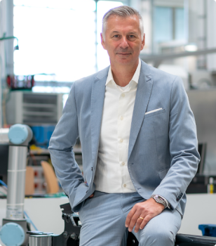 Robert Schmitt